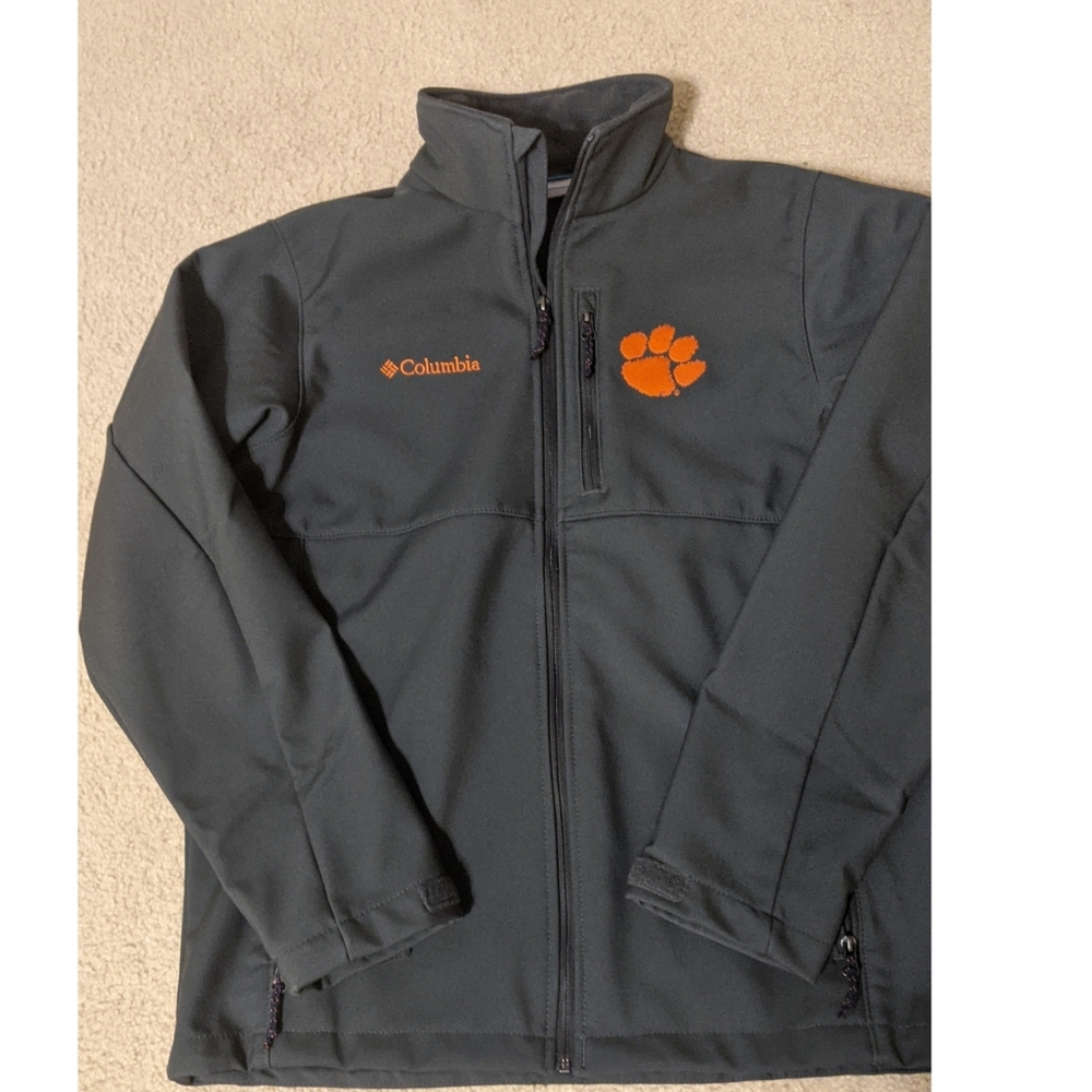 New condition men's Columbia jacket